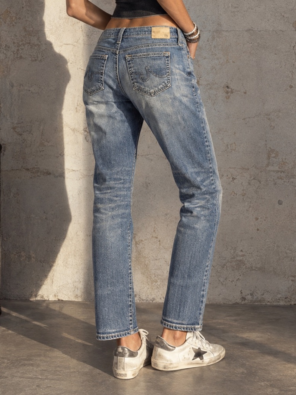 AG Adriano Goldschmied The Beau Cropped Jeans | Size 24 | Mid Blue - Picture 12 of 12